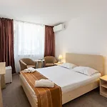 Hotel Neko 3*