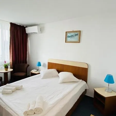 酒店 Neko 萨图恩